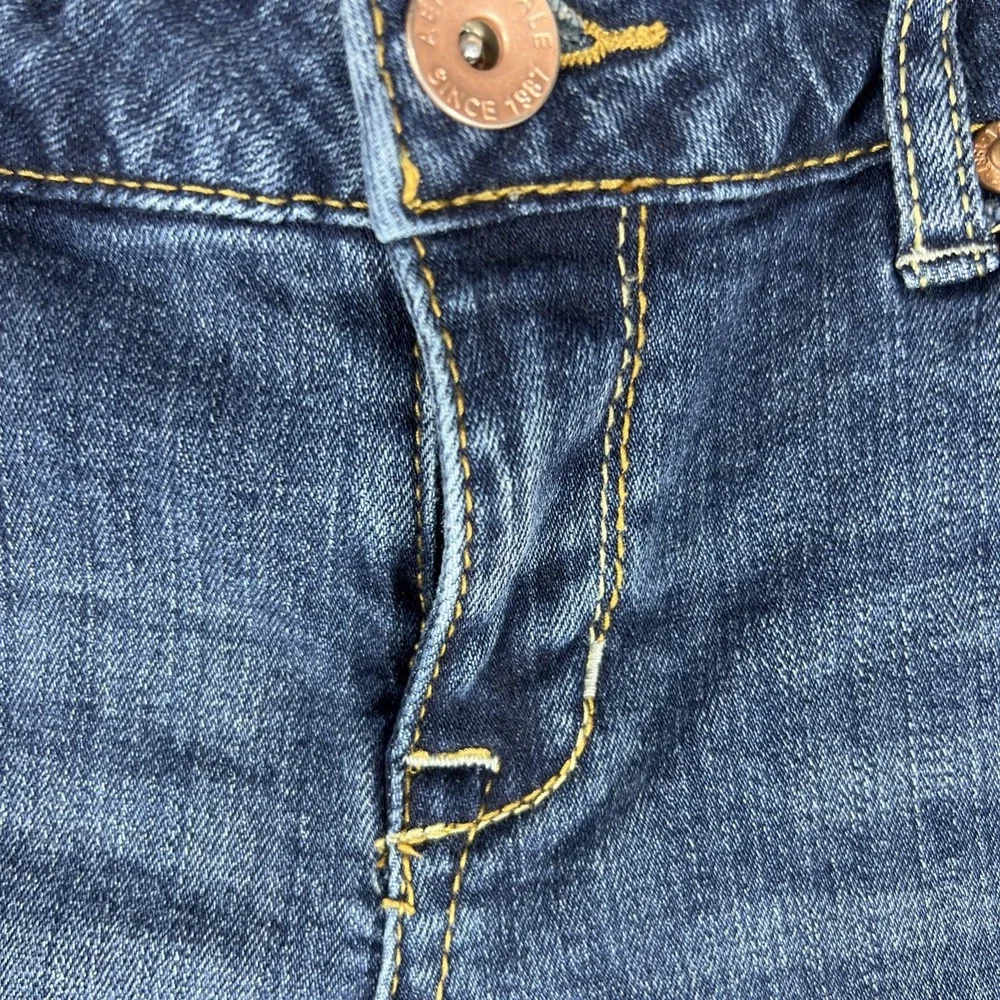 Aeropostale Womens Size 6  Short Lola Jeggings 5 Pockets‎ Denim